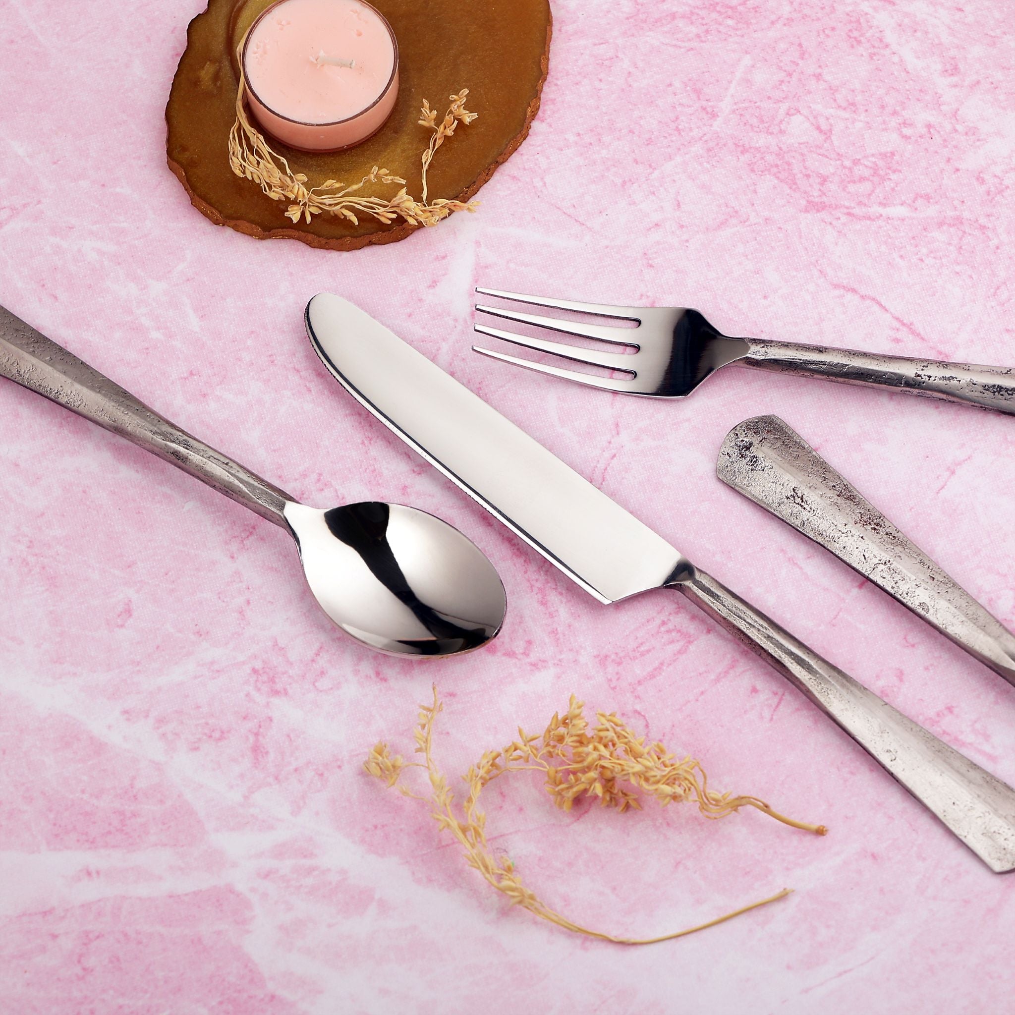 Meridian Flatware Set —  Set of 20 Pieces Table setting for 4