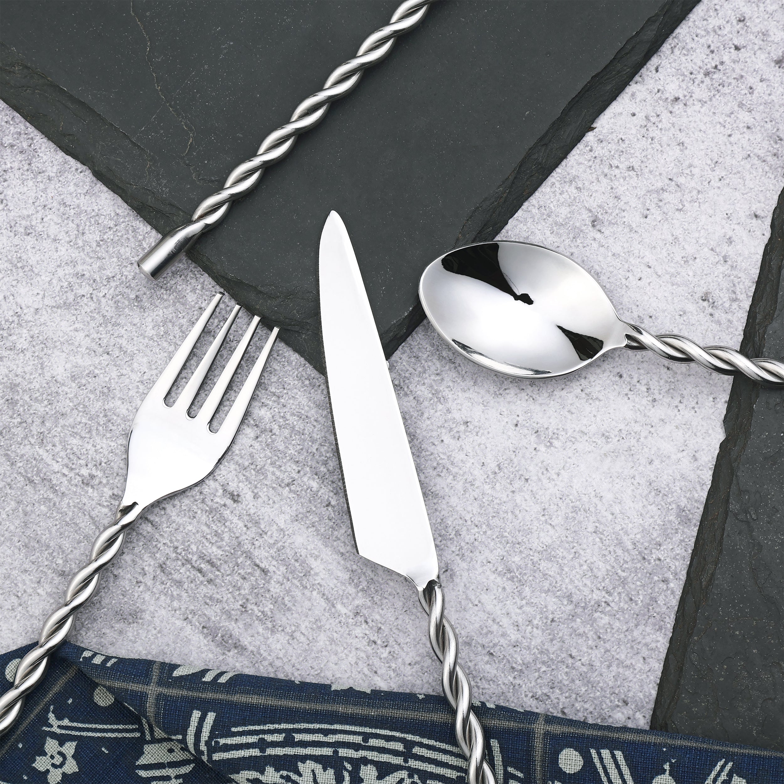 Smith’s Braid Flatware Set —  Set of 20 Pieces Table setting for 4