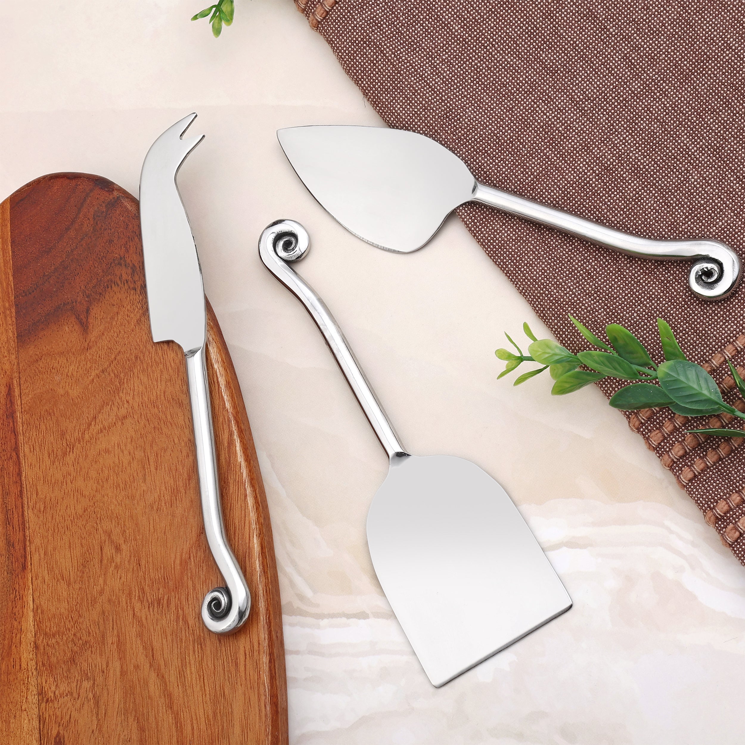 Swirl Cheese Set — Shiny Polished
