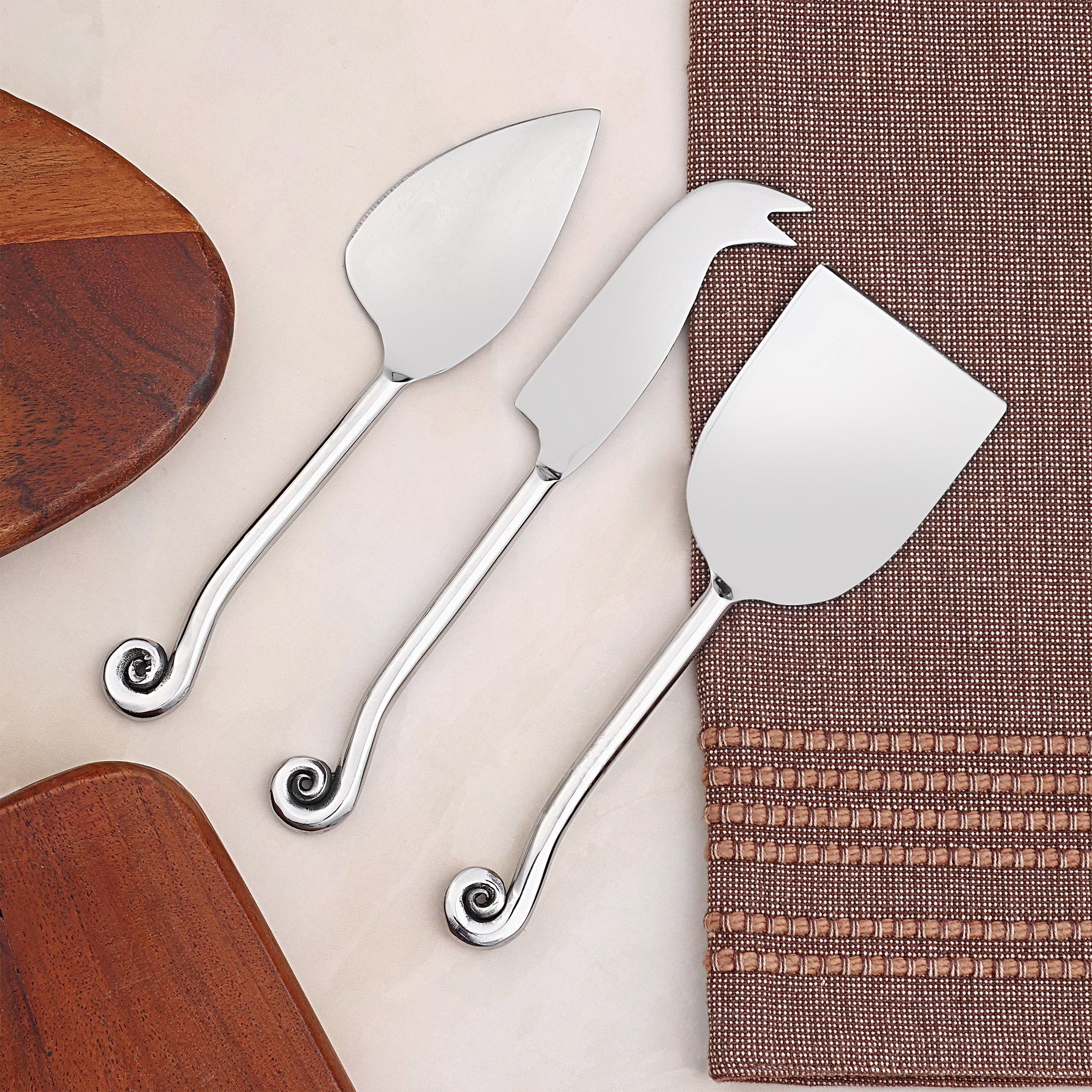 Swirl Cheese Set — Shiny Polished