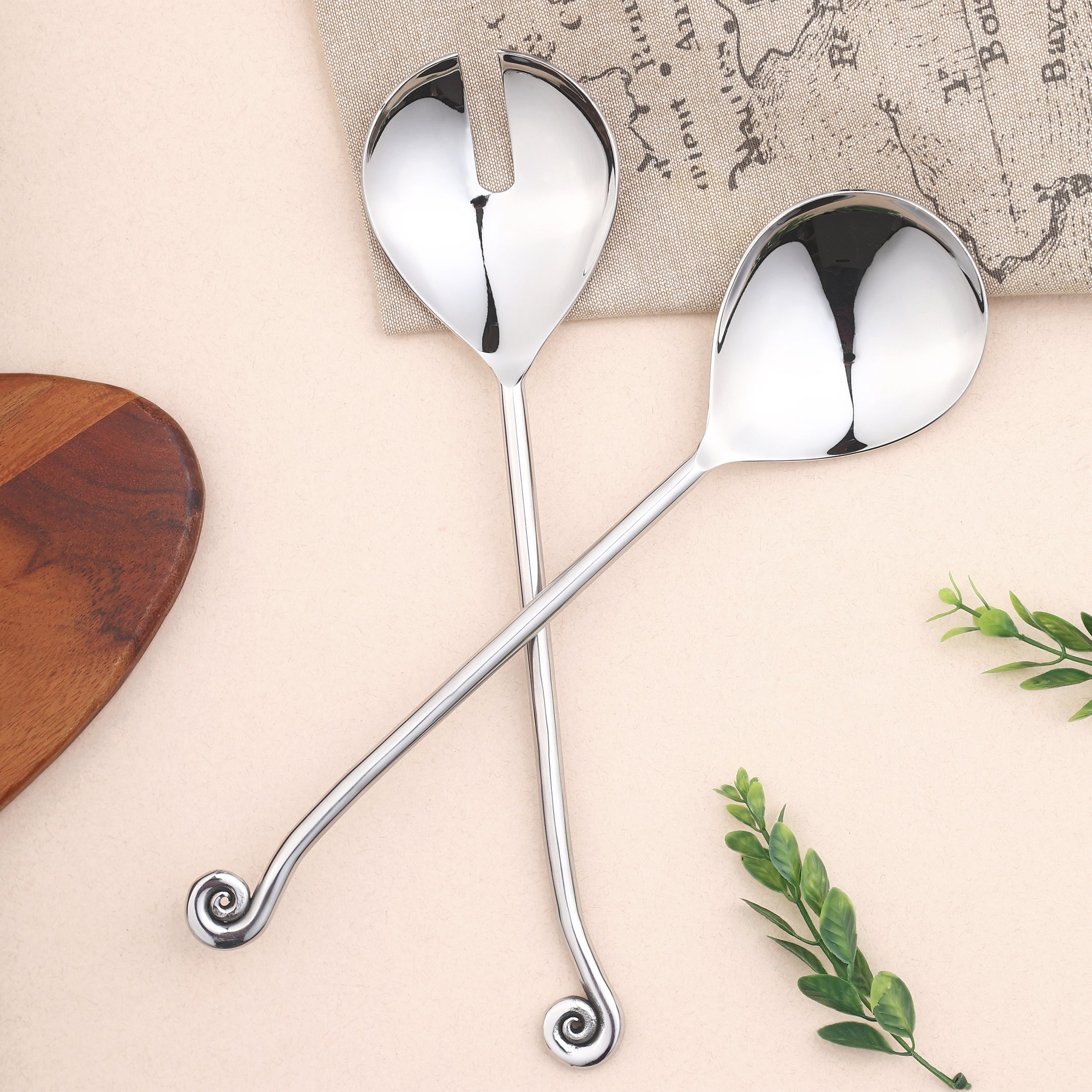 Swirl Salad Server — Shiny Polished